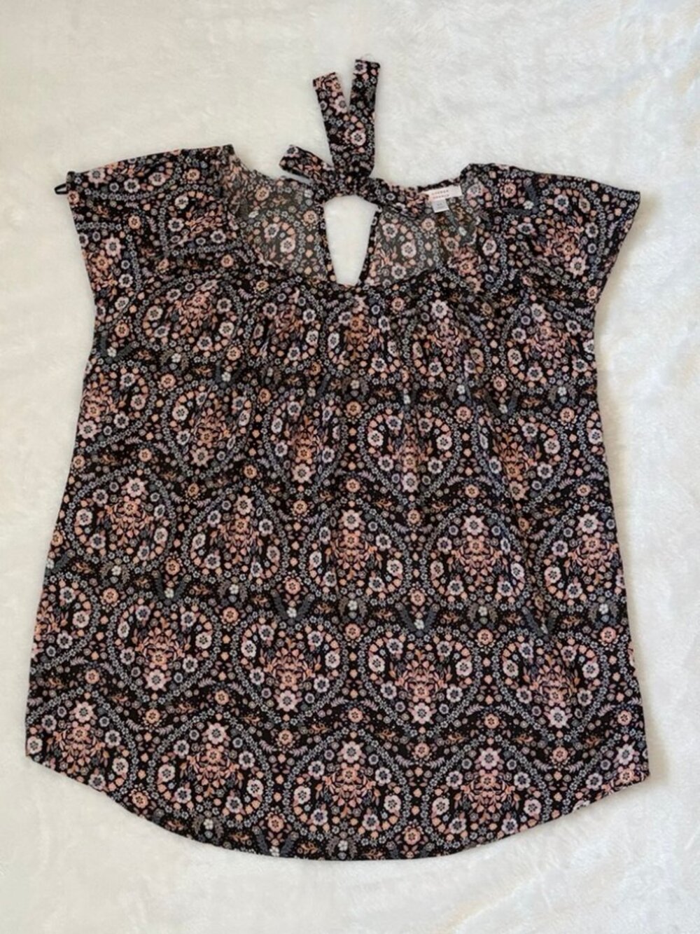 Lauren Conrad Black/Pink/Blue Floral Top with back bow - Size M